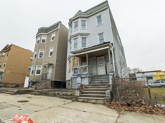 2nd image of 195 N 16th St