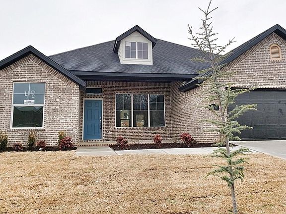 2nd image of 2799 N Chapel Dr