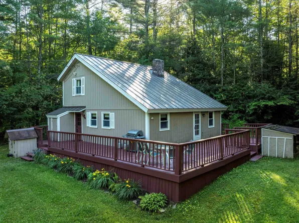559 Pratt Bridge Road, Jamaica, VT 05343