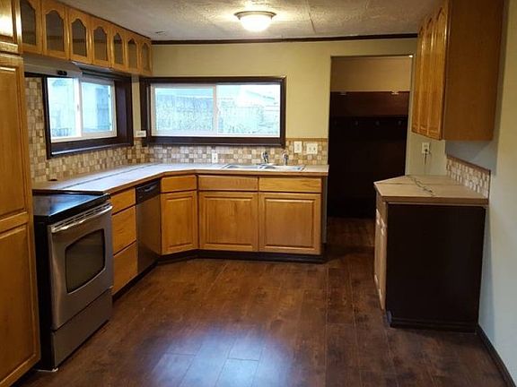 3rd image of 1400 S 6th Ave
