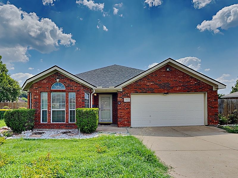 1st image of 3013 Stroll Dr