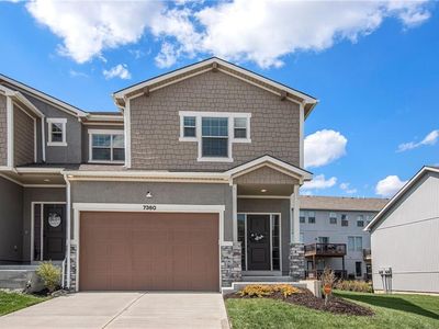 7360 Griffey St #10-D, Parkville, MO, 64152