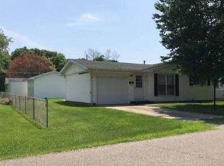 610 Glendale Ave, Tilton, IL 61833