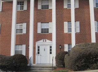 50 Greenhouse Rd UNIT 74C, Bridgeport, CT 06606