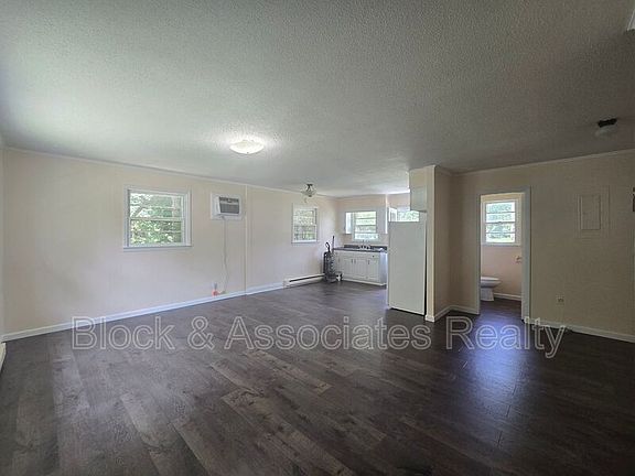5th image of 1031 Pegram Ave #B