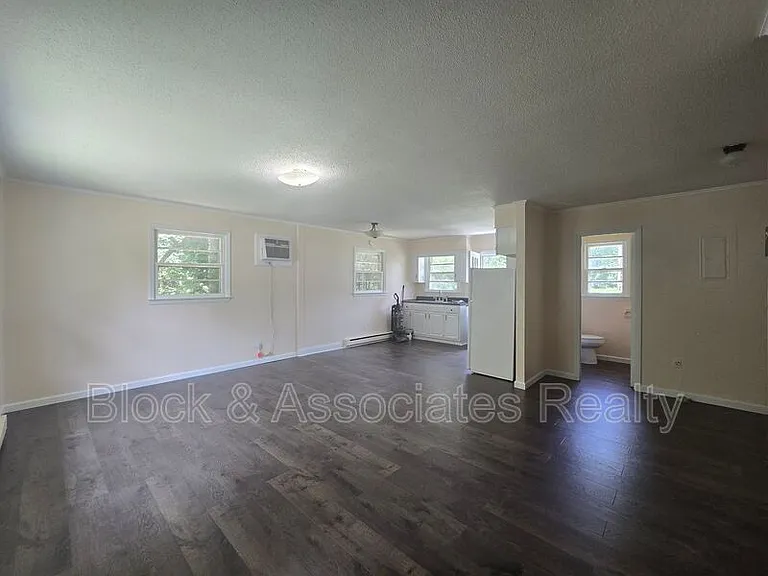 1031 Pegram Ave #B — Photo 5