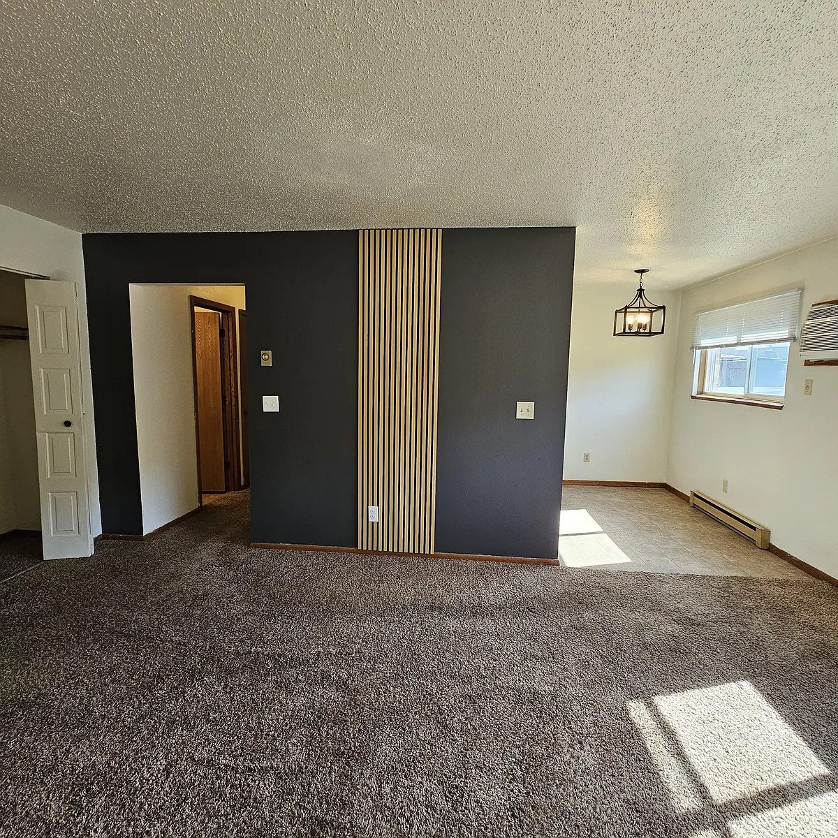 Building Photo - 530 5th St E #104