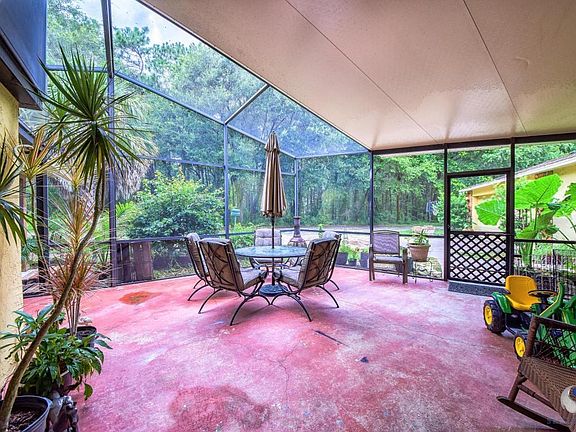 Screen Porch
