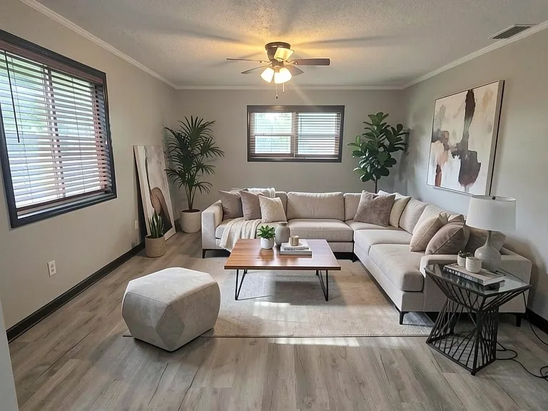 3109 Cabin St — Photo 5