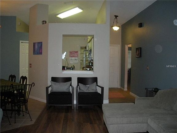 5th image of 12702 Longcrest Dr