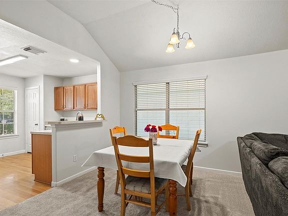 4th image of 15823 Aldridge Creek Ct