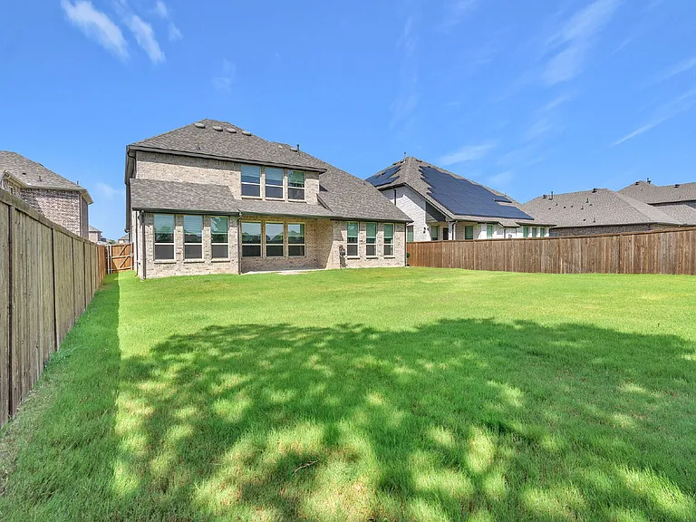 7243 Crowell Ave — Photo 32