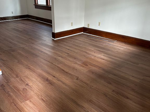 3rd image of 443 Myrtle Ave APT 1