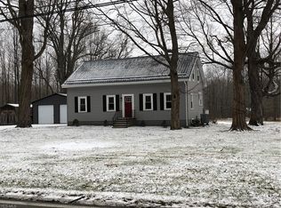 1777 Dock Rd, Madison, OH 44057