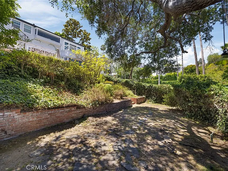 3704 Prestwick Dr — Photo 55