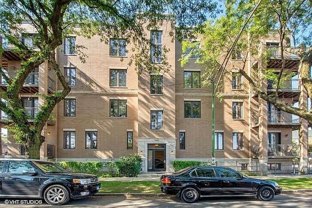 1st image of 3435 W Belmont Ave Unit 4