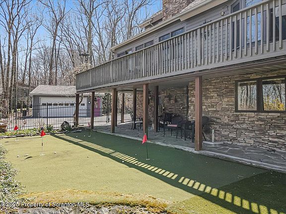 5th image of 141 Cove Point Cir