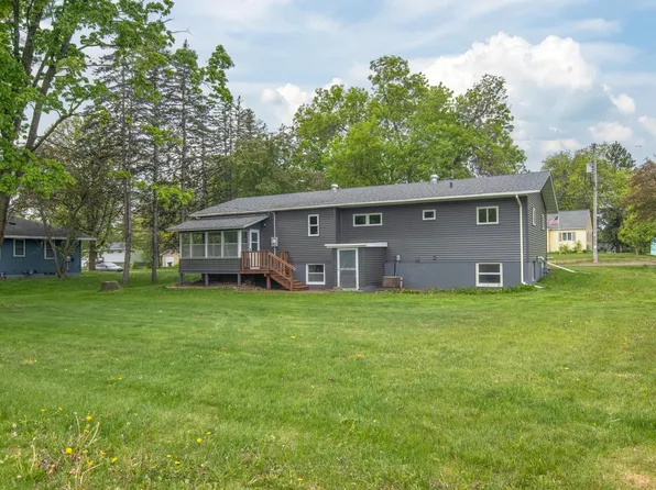 619 Aspen Ave S, Amery, WI 54001