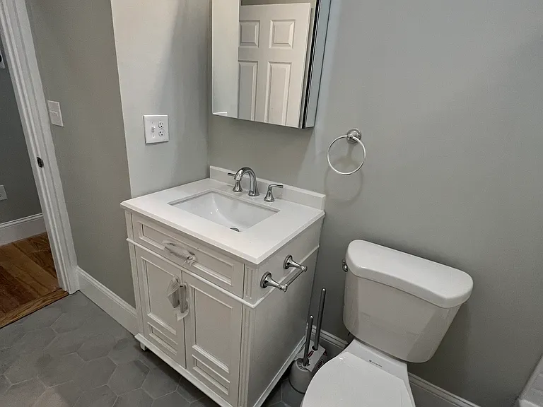 73 Pearl St #2 — Photo 17