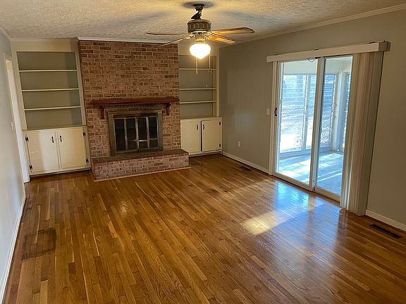 2nd image of 202 Norwood Dr