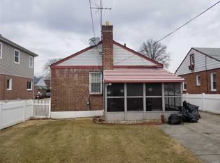 22538 113th Dr, Queens Village, NY 11429