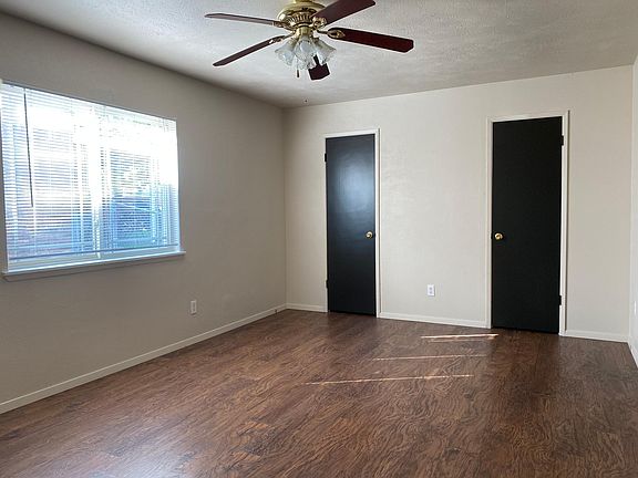 4th image of 7561 Christie Ln