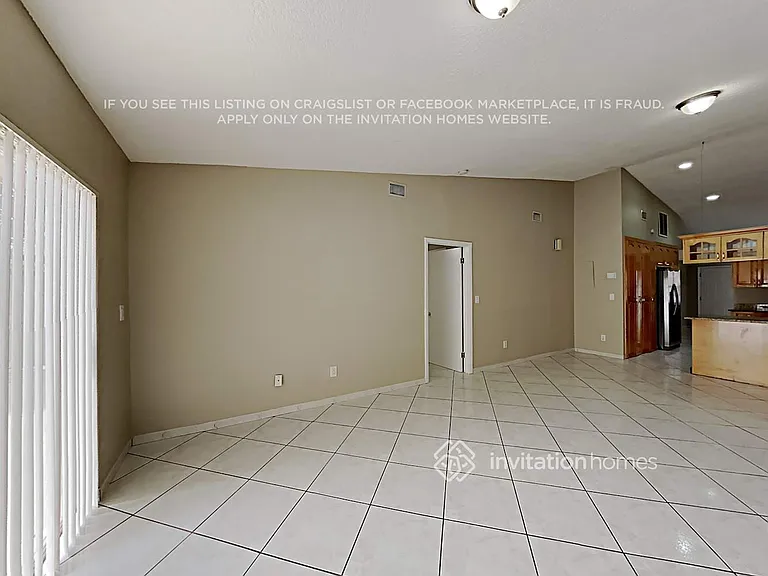 2124 W 54th St — Photo 6