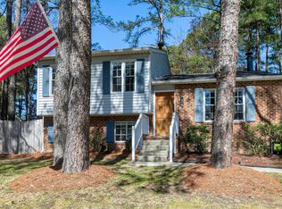 8612 Keegan Ct, Raleigh, NC 27613