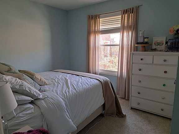 5th image of 1722 Dogwood Dr