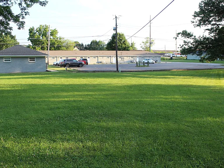 88 Poplar Grove Dr — Photo 16