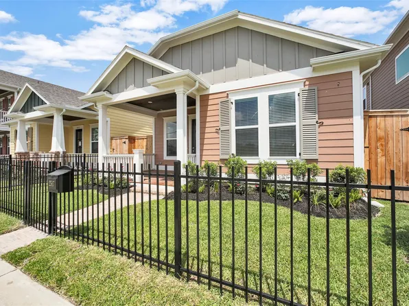 2517 S Houston Ave, Pearland, TX 77581