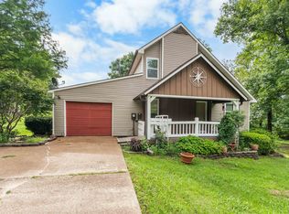 343 S Lacey St, Melbourne, AR 72556