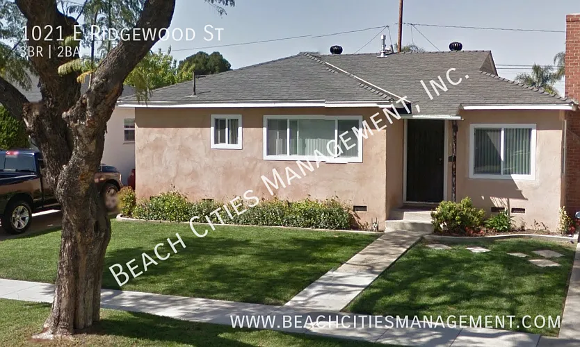 Spacious 3 Bedroom 2 Bath in highly sought out Bixby Knolls! — Photo 1