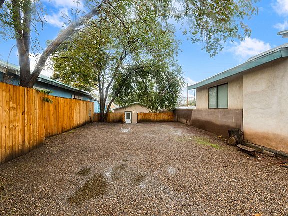 4th image of 917 Edith Blvd SE