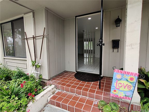 3rd image of 23571 El Cerrito