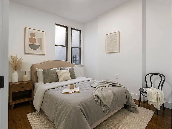 4th image of 646 Willoughby Ave #1CC
