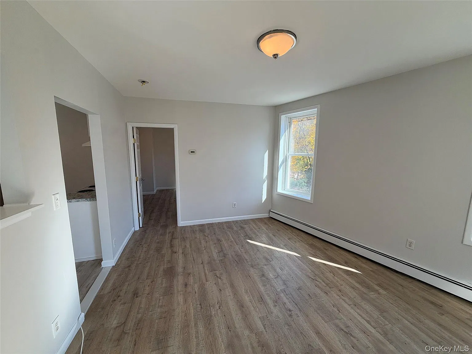 2 bed, 1.0 bath, 1100 sqft, $2,550 — Photo 4