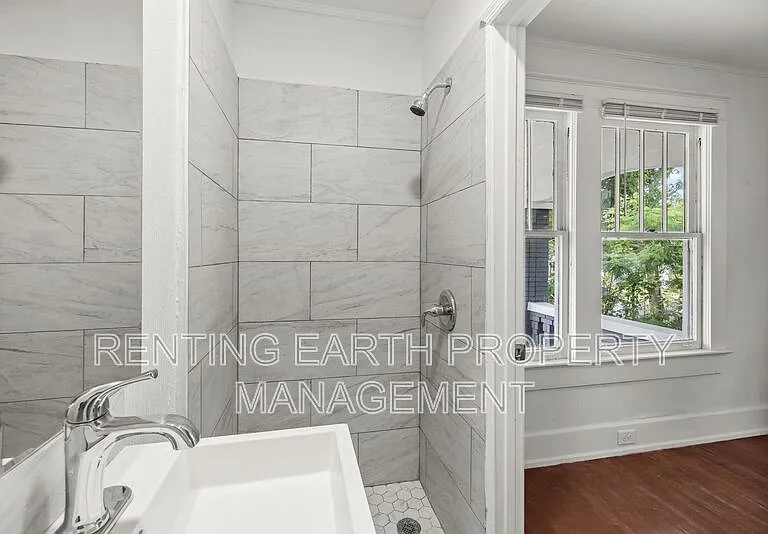 1136 15th St SW — Photo 10
