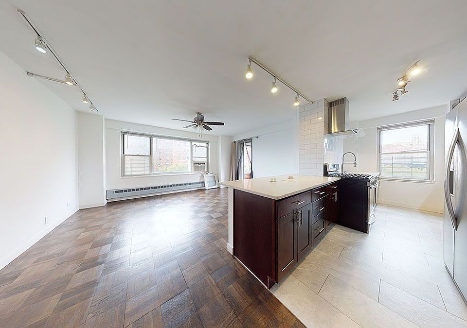 1st image of 568 Grand St APT J607