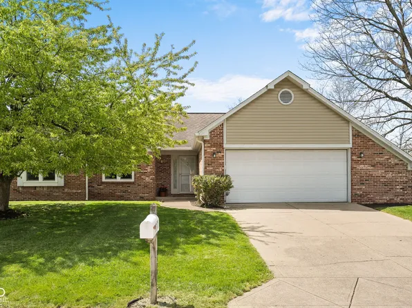 1170 Runningbrook Dr, Avon, IN 46123
