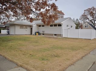 201 Broadway, Massapequa Park, NY 11762