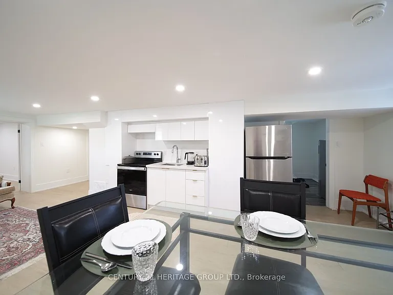270 Brighton Ave — Photo 10