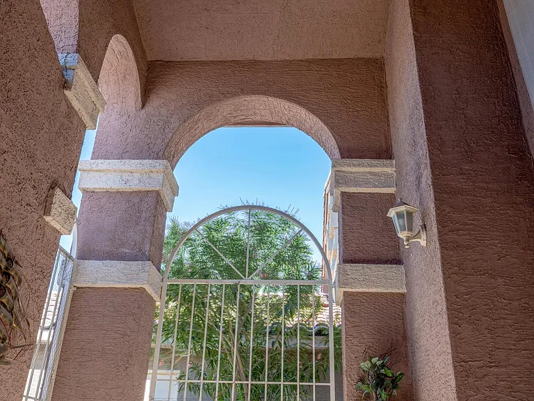 courtyard & patio