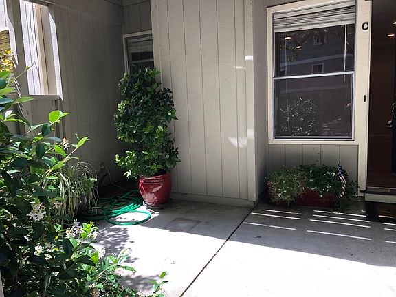 4th image of 907 Apricot Ave