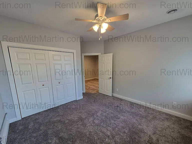 18 S Frederick Ave — Photo 9