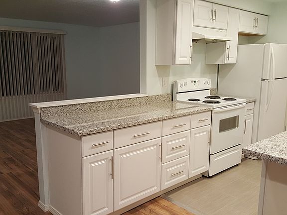 3rd image of 10017 NW 27th Ave