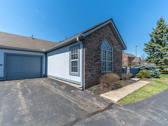 4th image of 3724 Falls Circle Dr