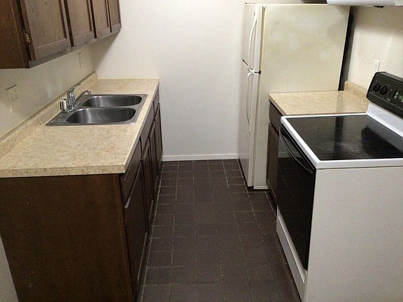 4th image of 2314 E St APT 1