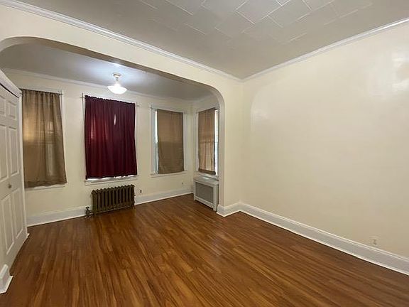 5th image of 9718 89th St