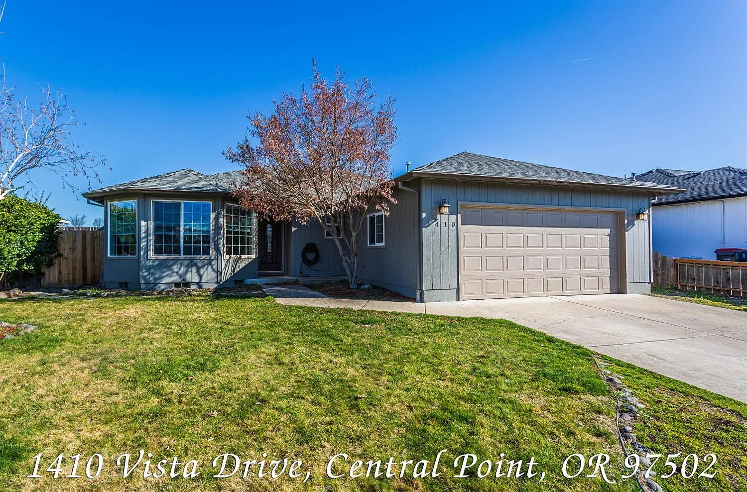 1410 Vista Dr photo 1